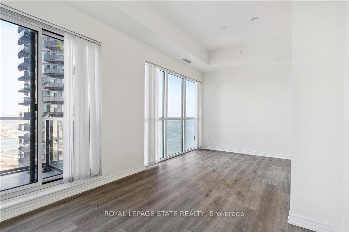 39 Annie Craig Drive Unit 1707 photo 18