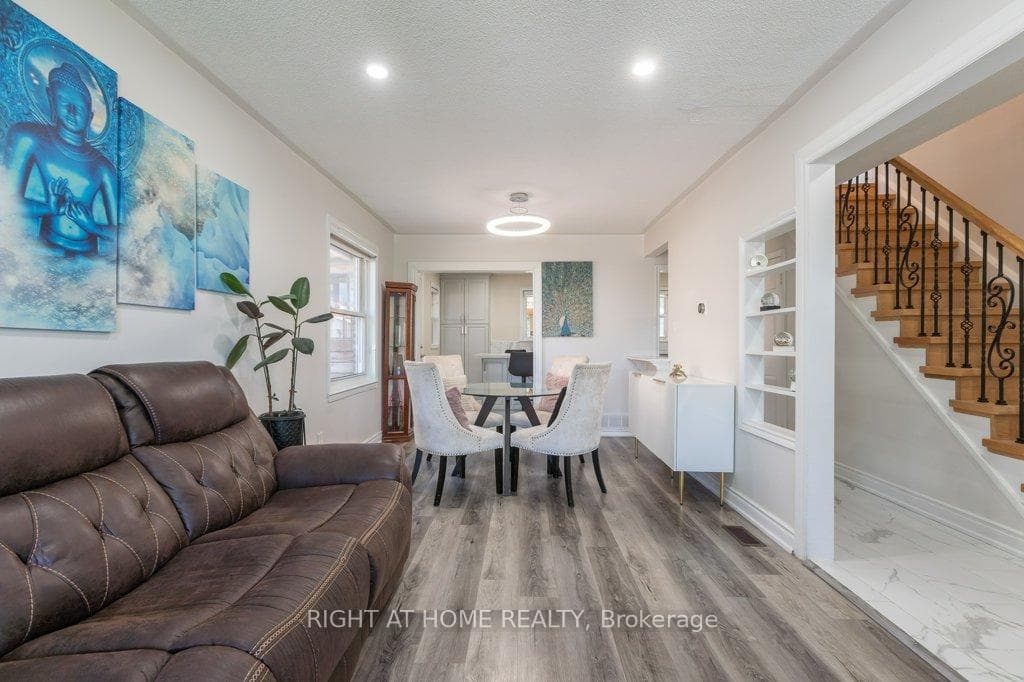 4 Fennimore Crescent photo 6