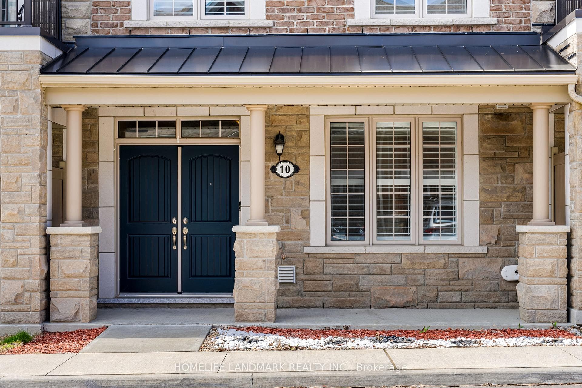 10 Windflower Way photo 3