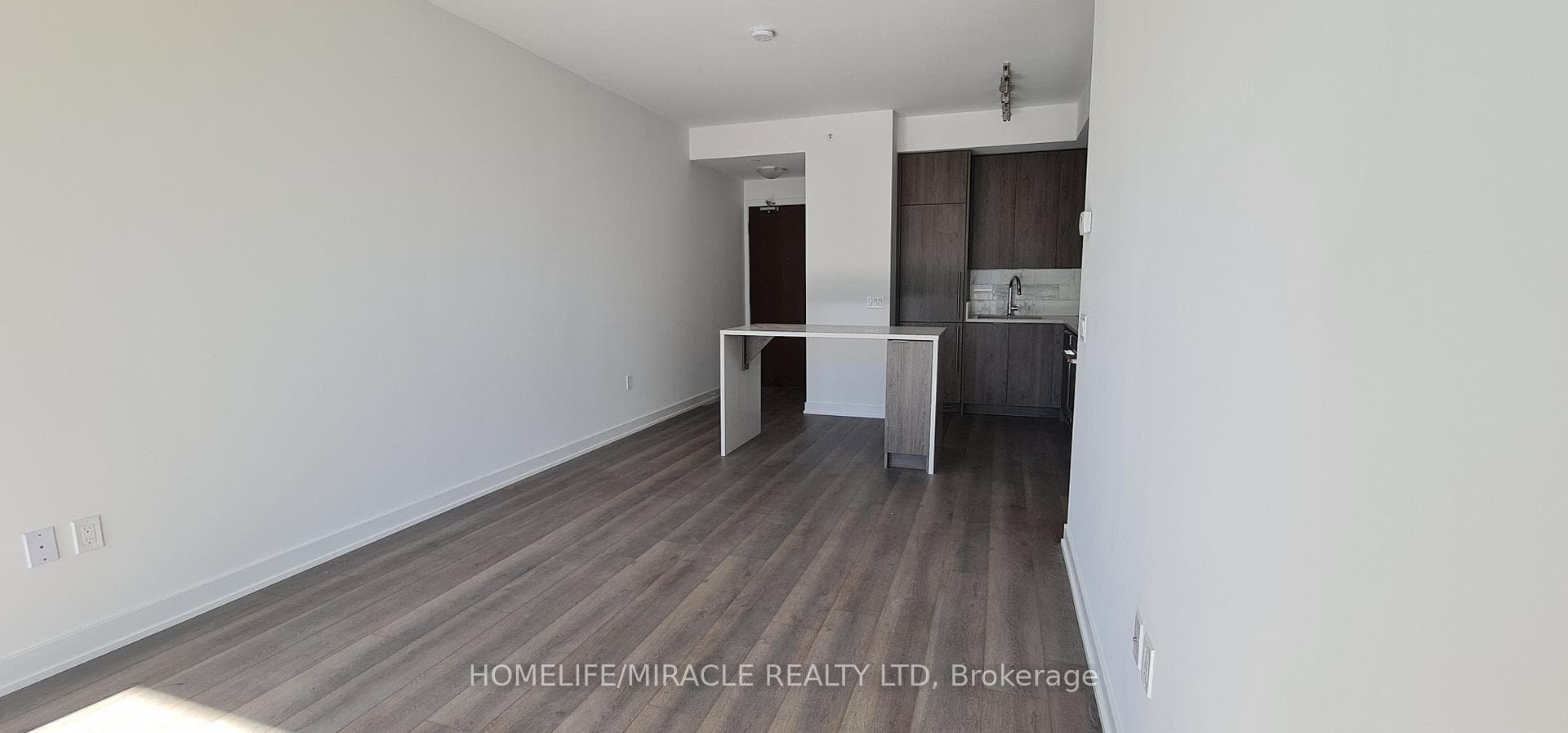 38 Iannuzzi Street Unit 1601 photo 9