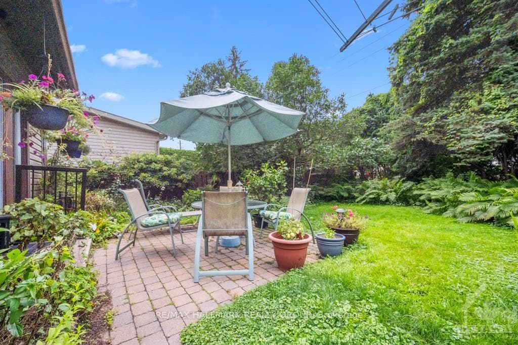 34 MELVILLE Drive photo 25