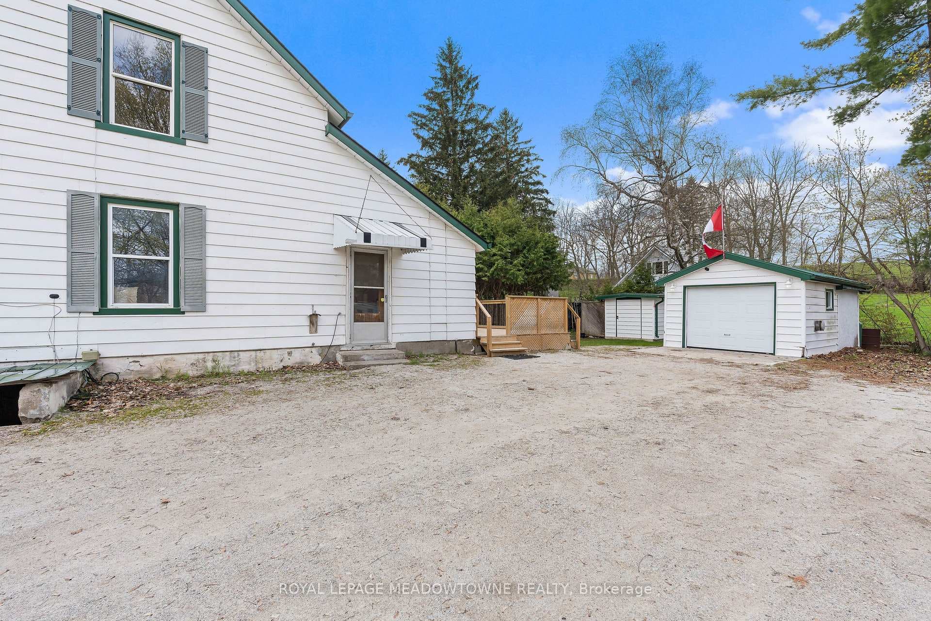1442 Mill Street photo 6