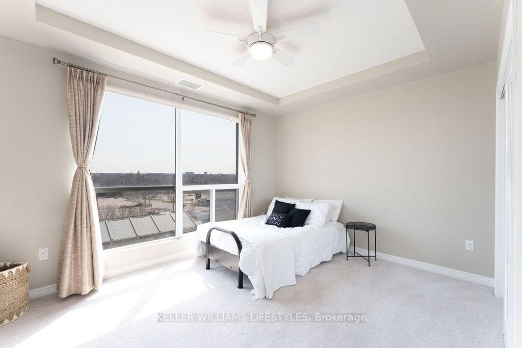 330 RIDOUT Street Unit 804 photo 11