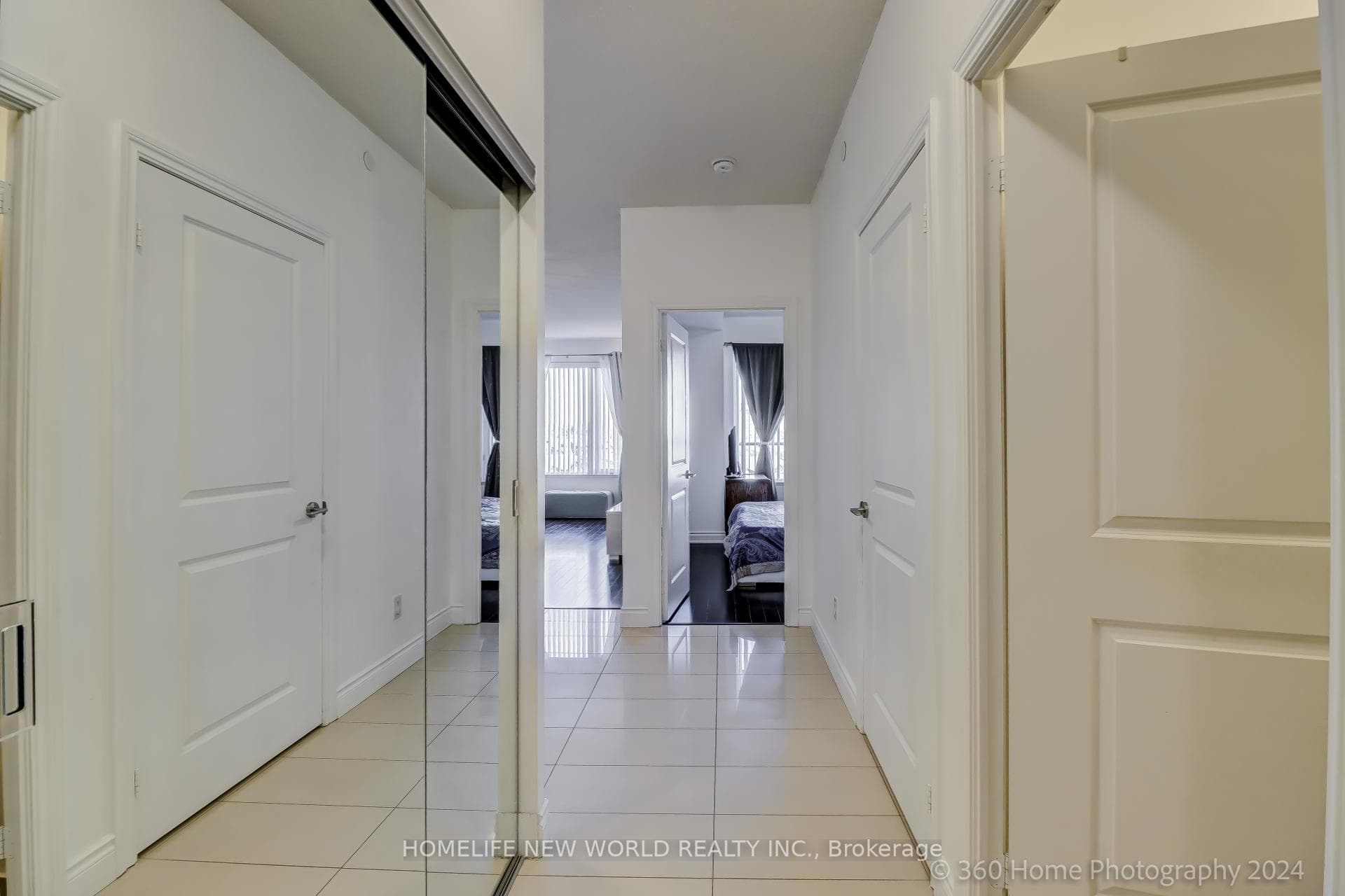 325 South Park Road Unit 719 photo 24