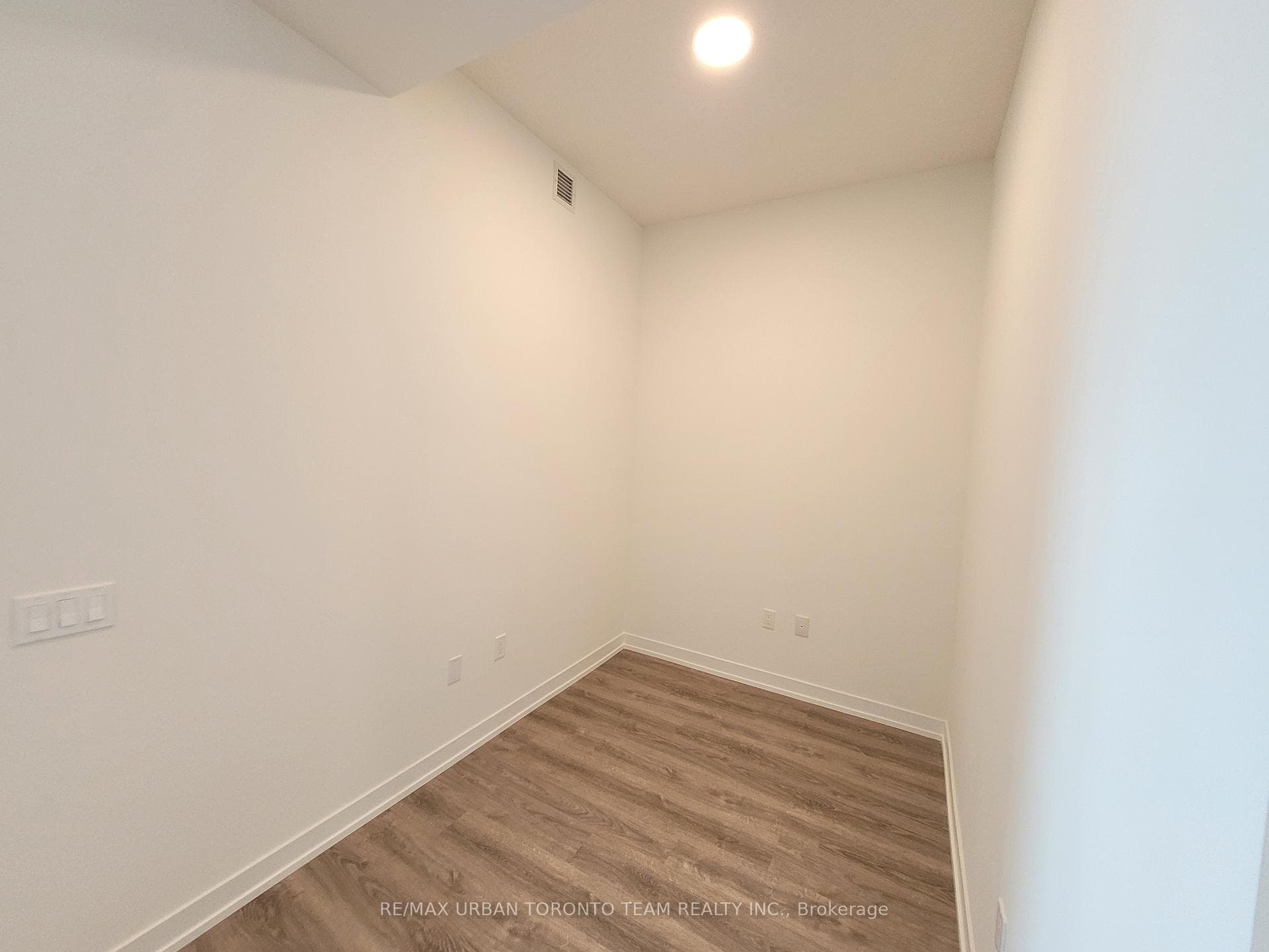 195 Commerce Street Unit 3210 photo 6