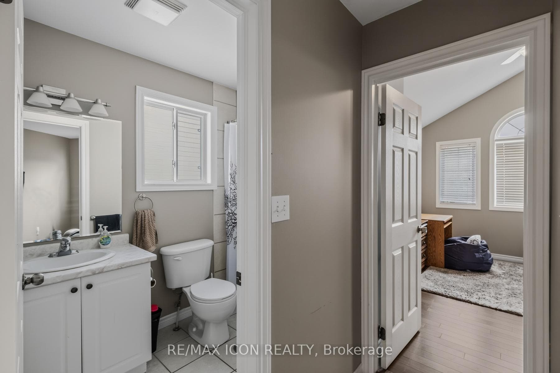 524 Ontario Street photo 17