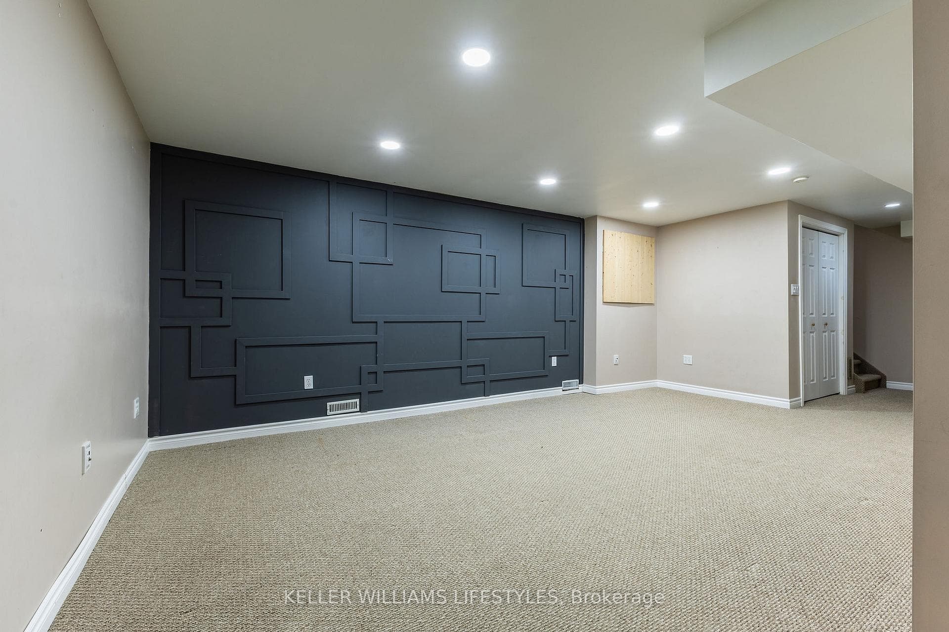 381 Seddon Road photo 24