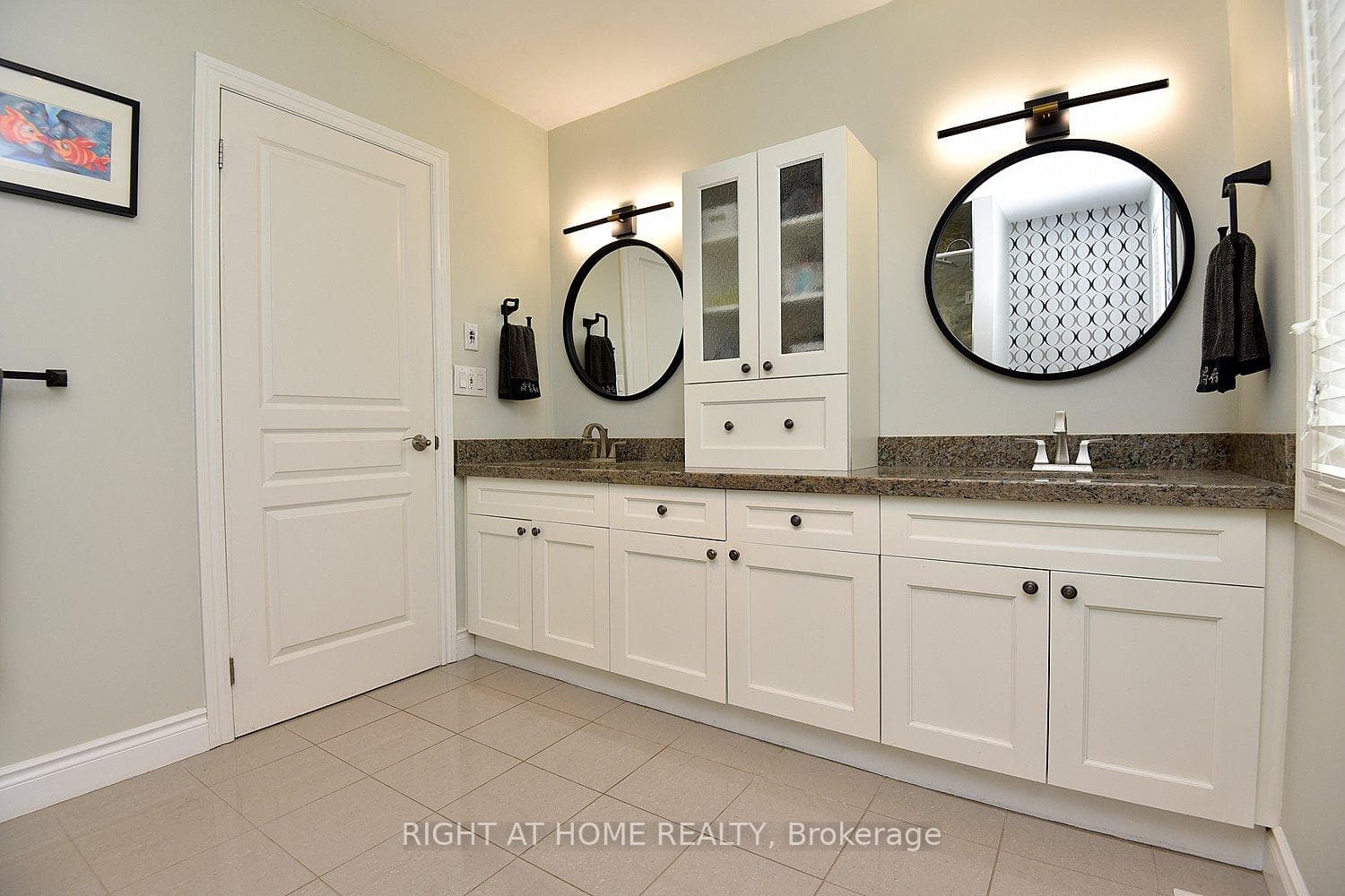 4299 Lakeshore Road photo 28