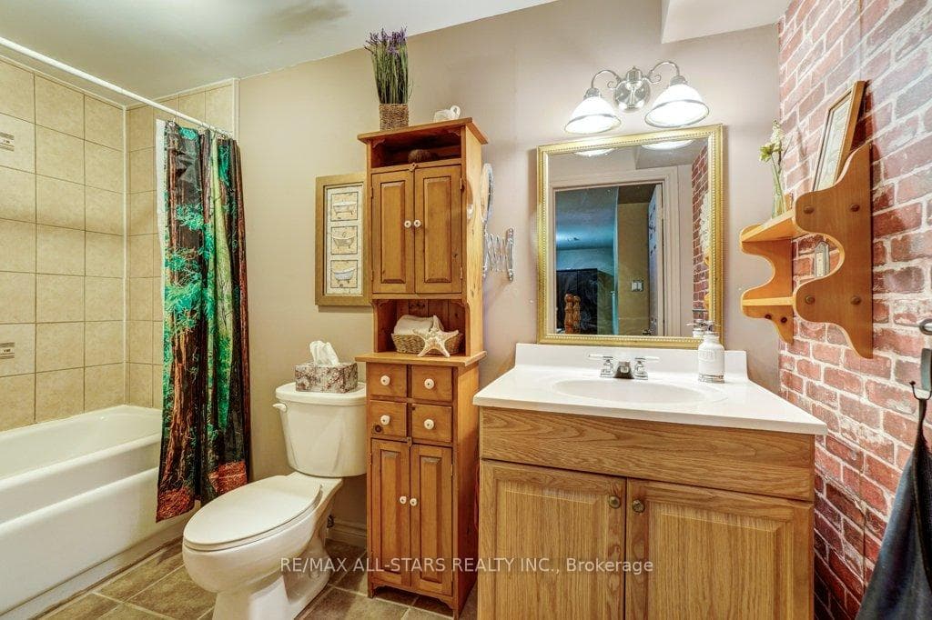 32 Oakside Drive photo 43