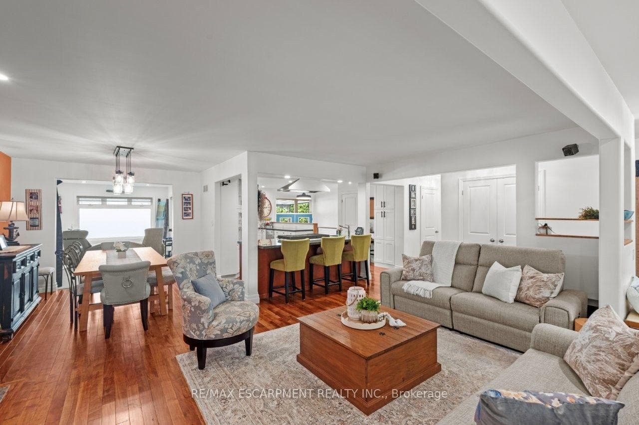 42 Lakeside Drive photo 8
