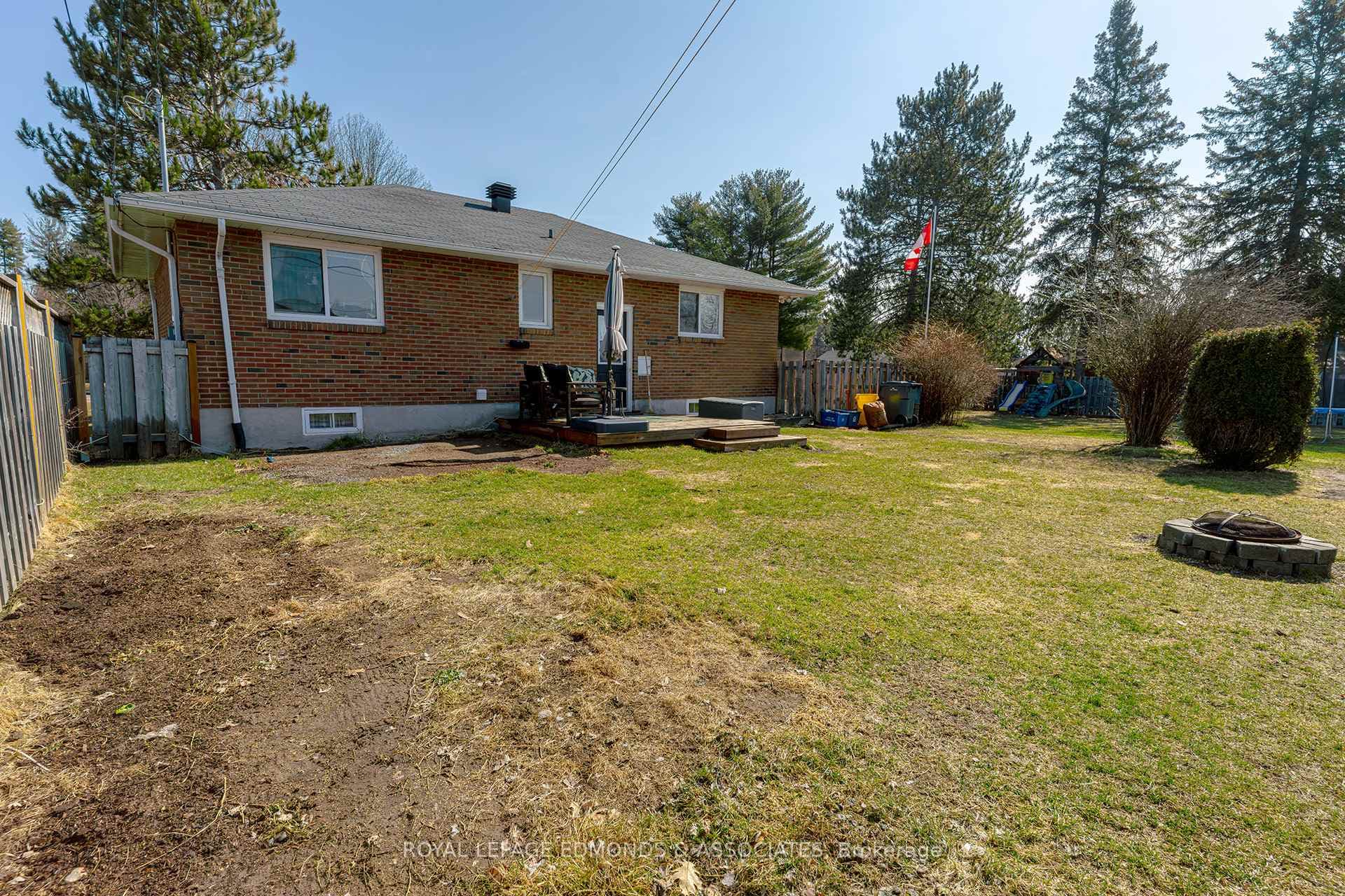 641 Pine Street photo 29
