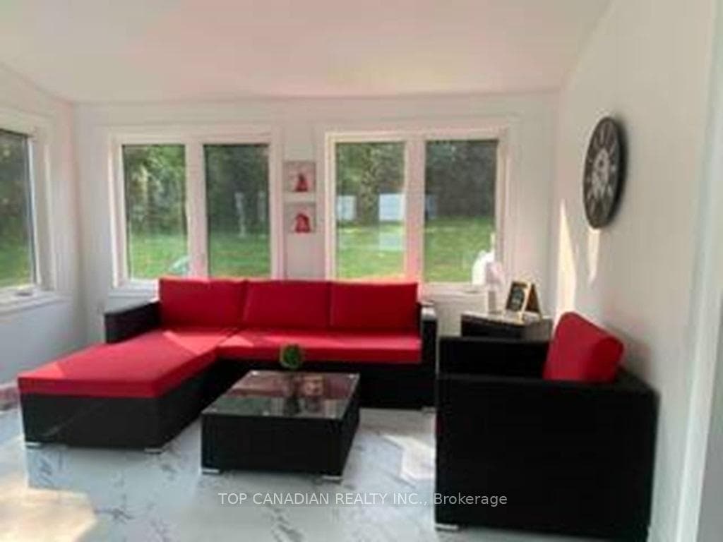 984 South Shore Road photo 5