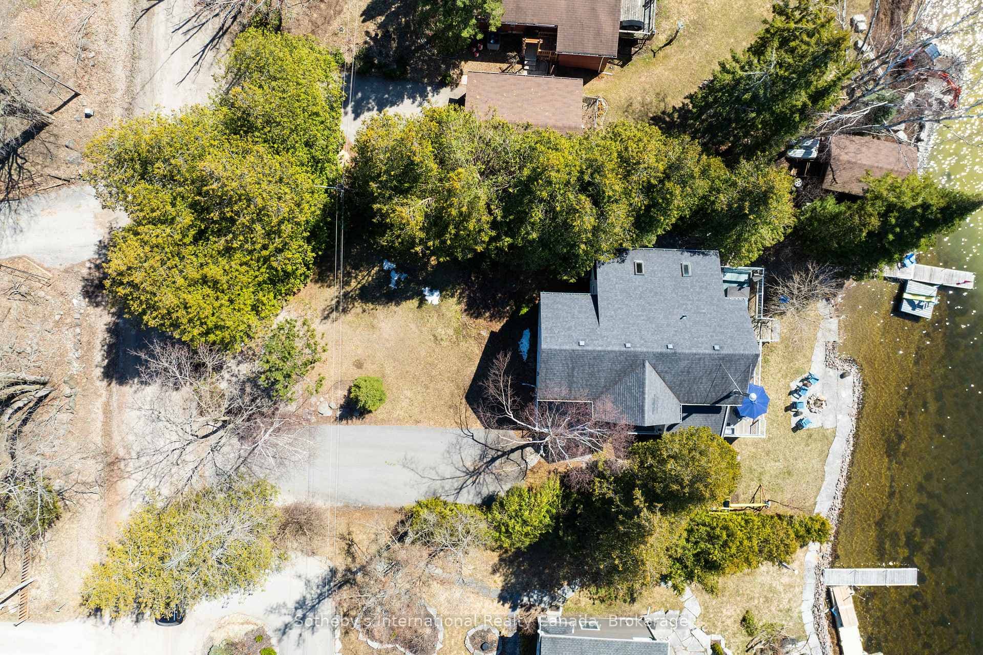 19 Hillcrest Avenue photo 43