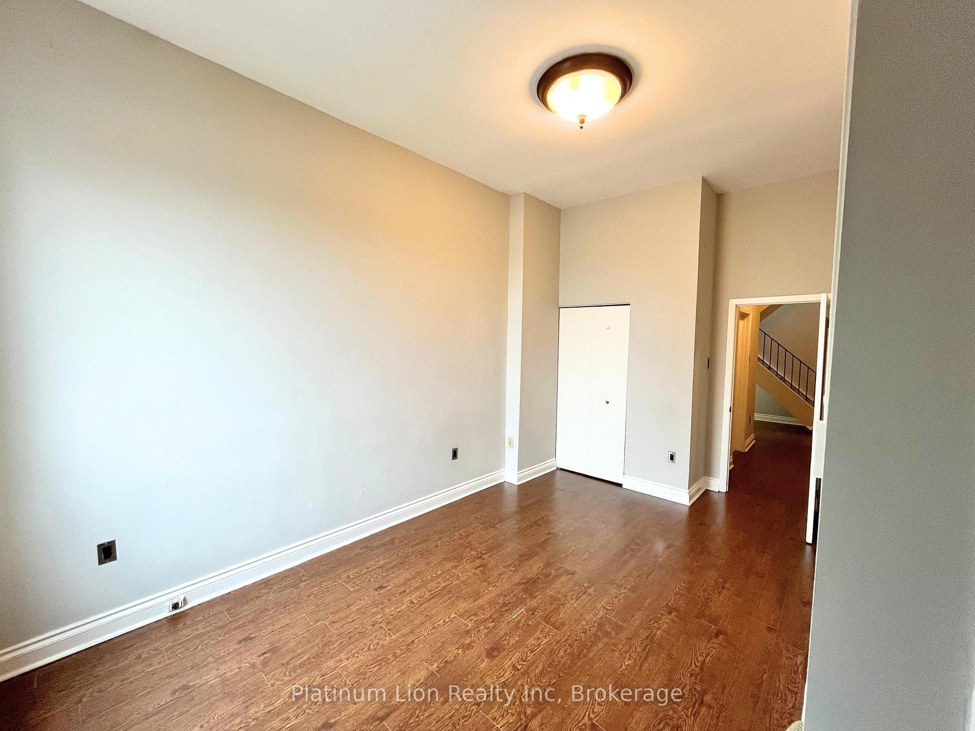 225 King Street Unit 4 photo 20