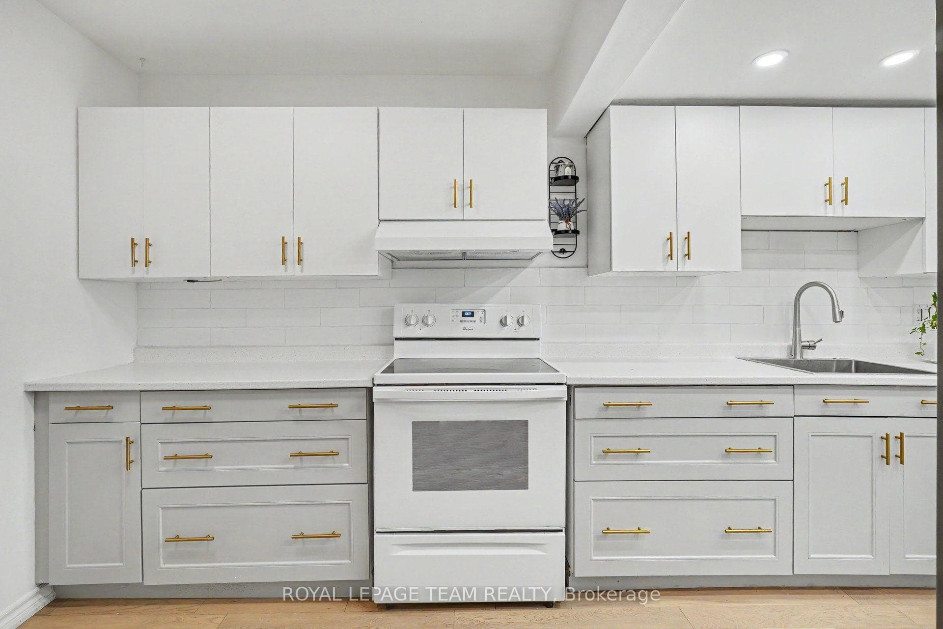 42 Sundback Lane photo 10