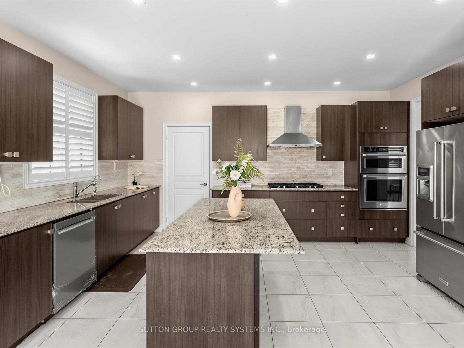 Gourmet Kitchen