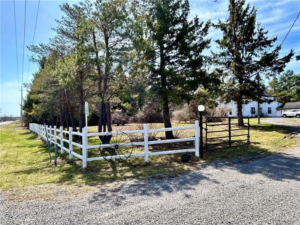 1344 RODNEY Lane photo 27