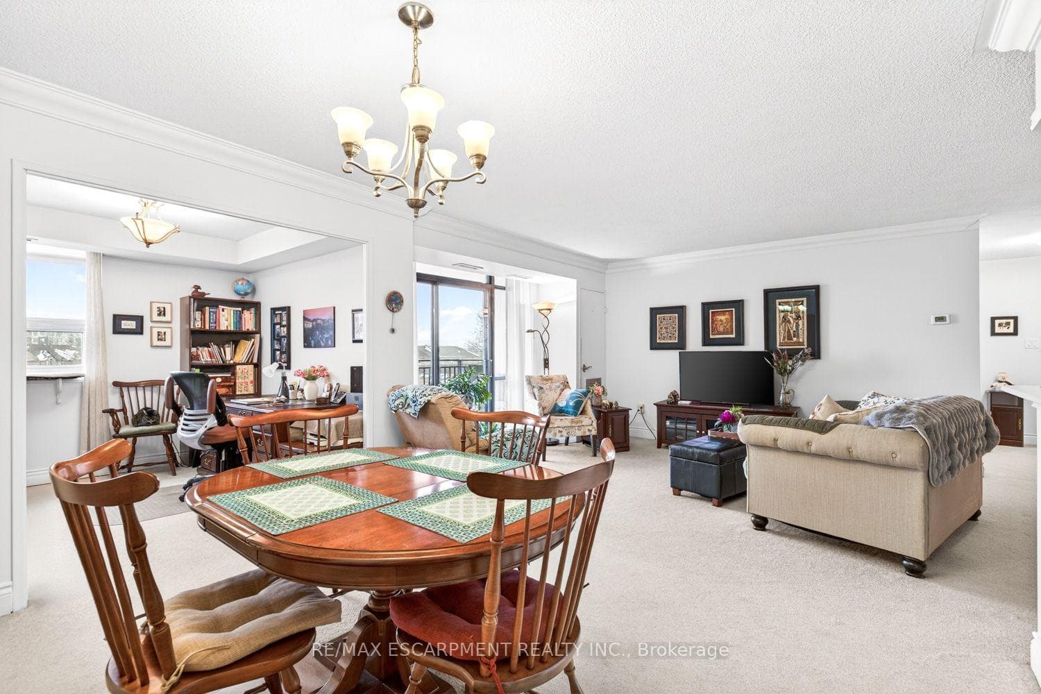 500 Green Road Unit 310 photo 11