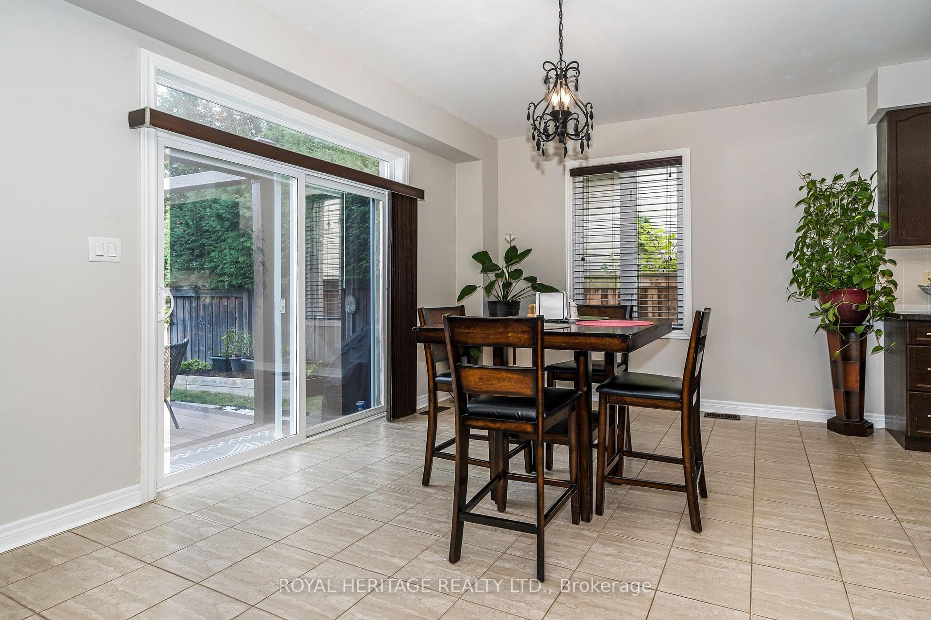 179 Glenabbey Drive photo 18