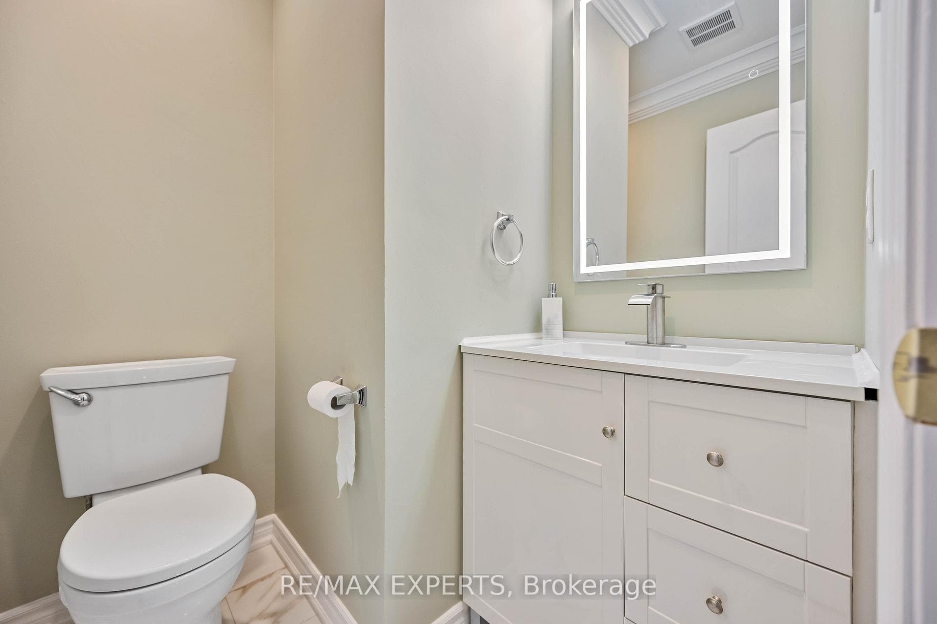 77 Starling Boulevard photo 6