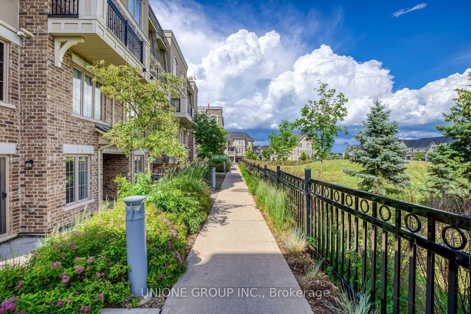 2441 Greenwich Drive Unit 99 photo 20