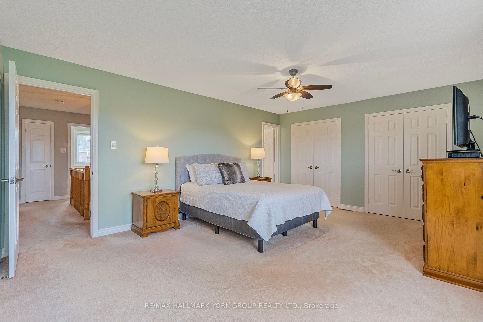 420 Traviss Drive photo 18