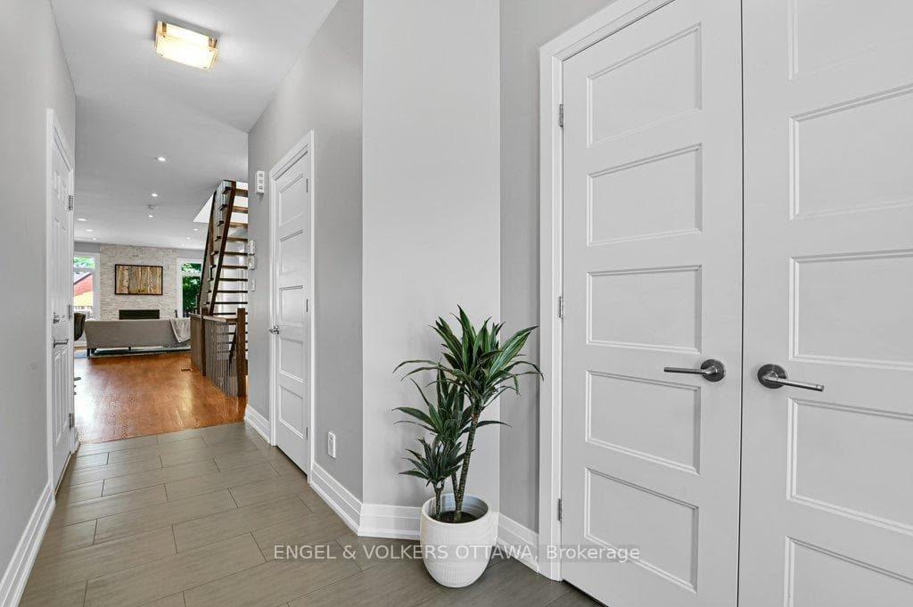 331 Duncairn Avenue photo 4