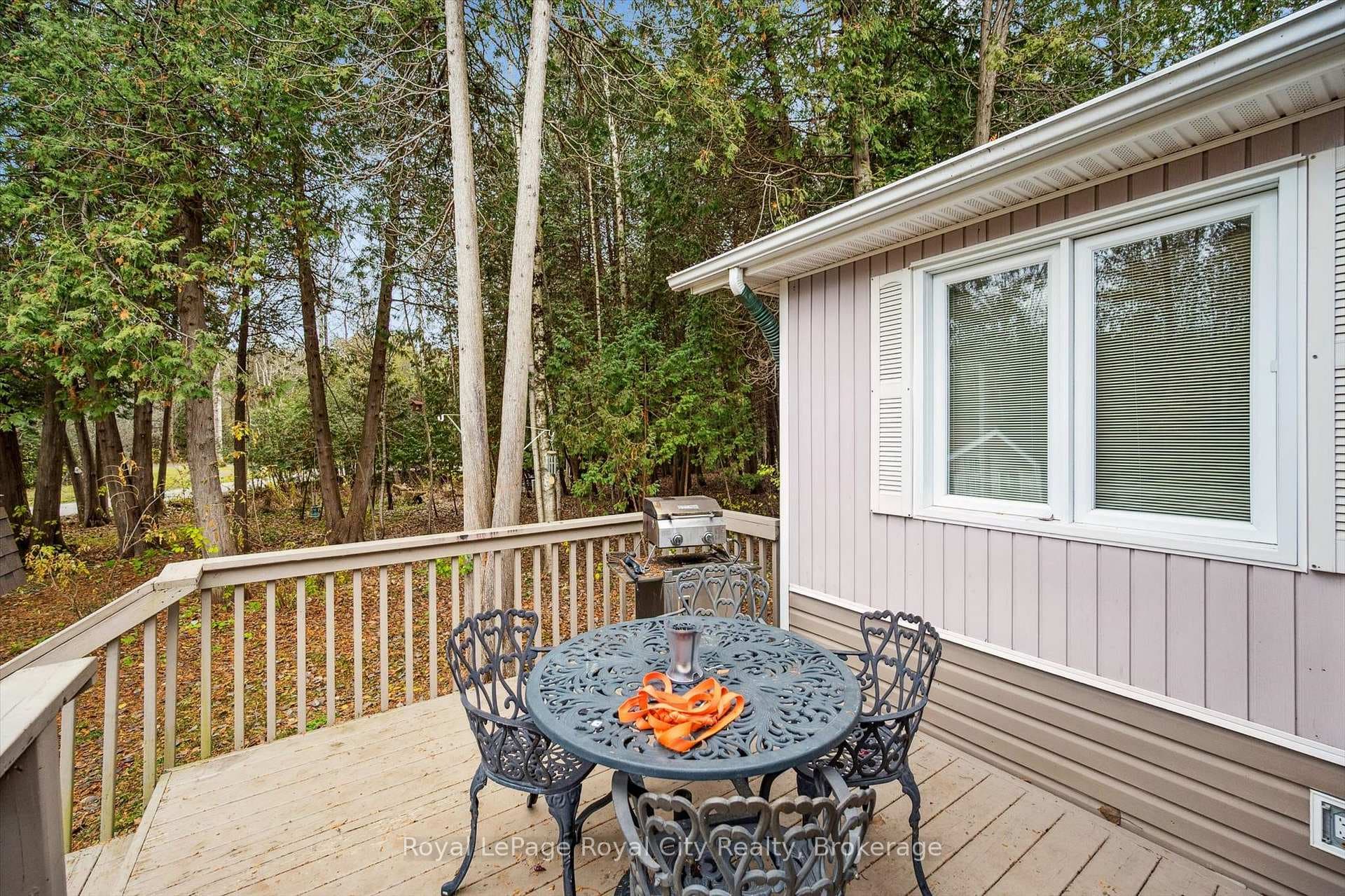 10 Spruce Avenue photo 24