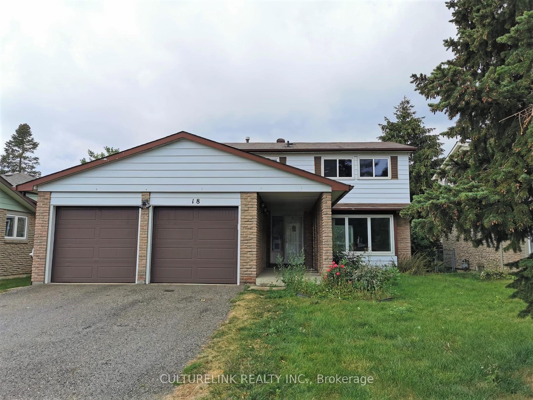 18 Westwater Drive photo 1