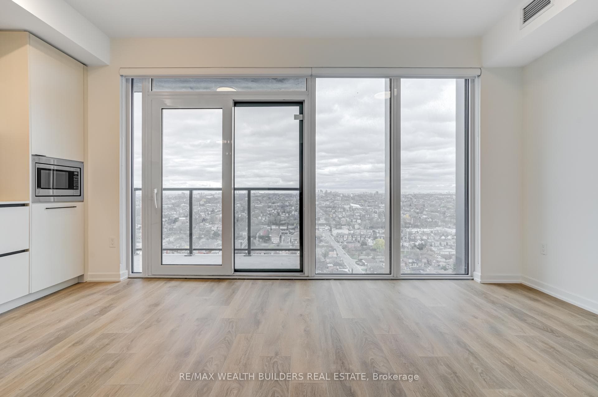 1285 Dupont Street Unit 2407 photo 10
