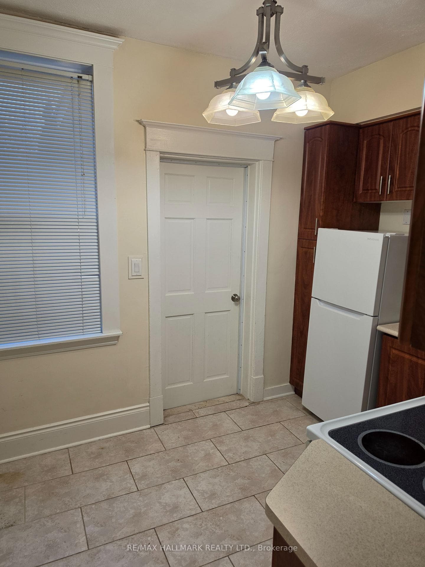 797 Ossington Avenue Unit Main Floor photo 17
