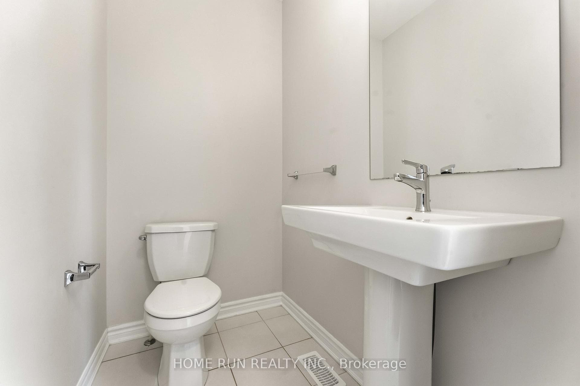 157 Rugosa Street photo 13