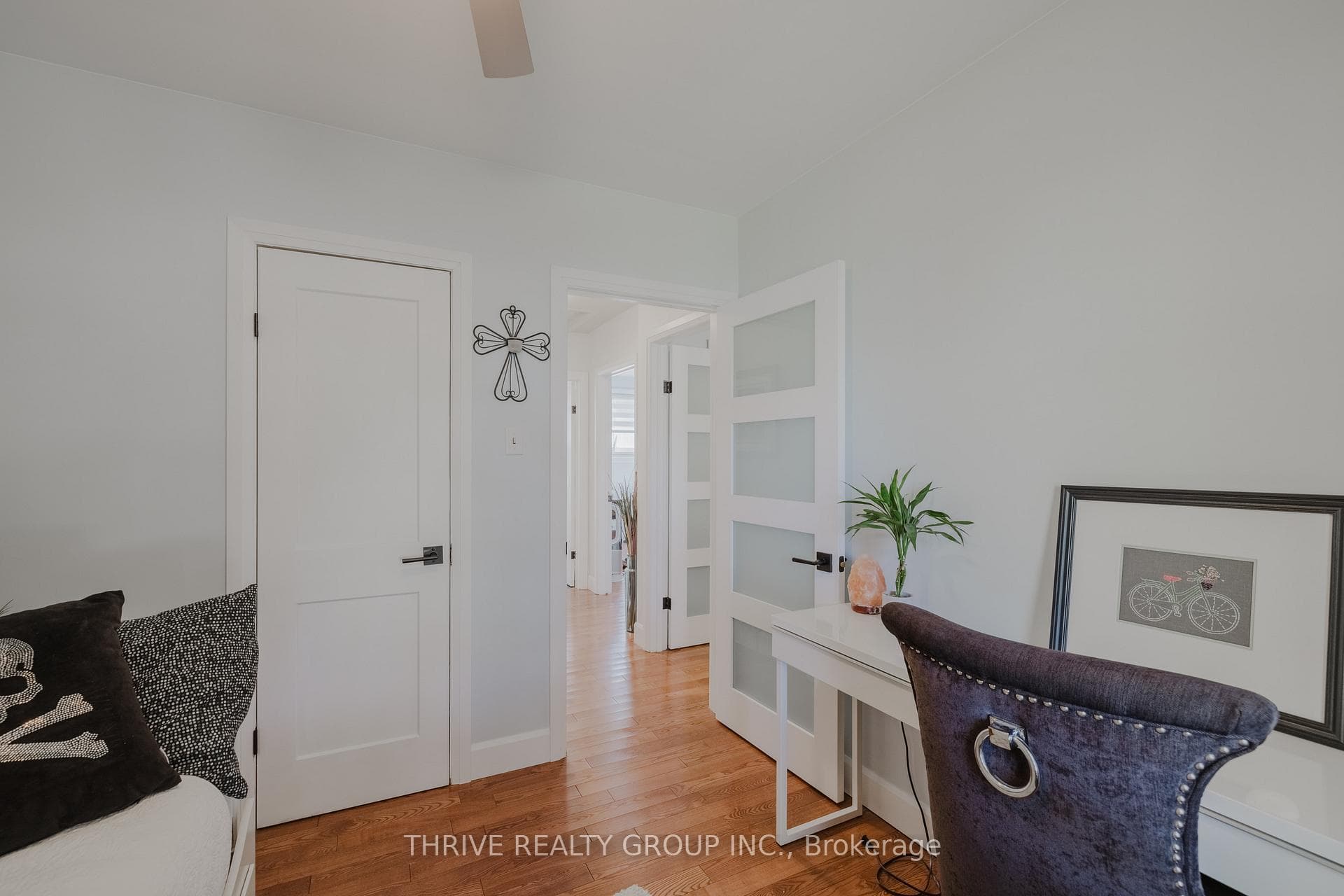 112 Downing Crescent photo 19