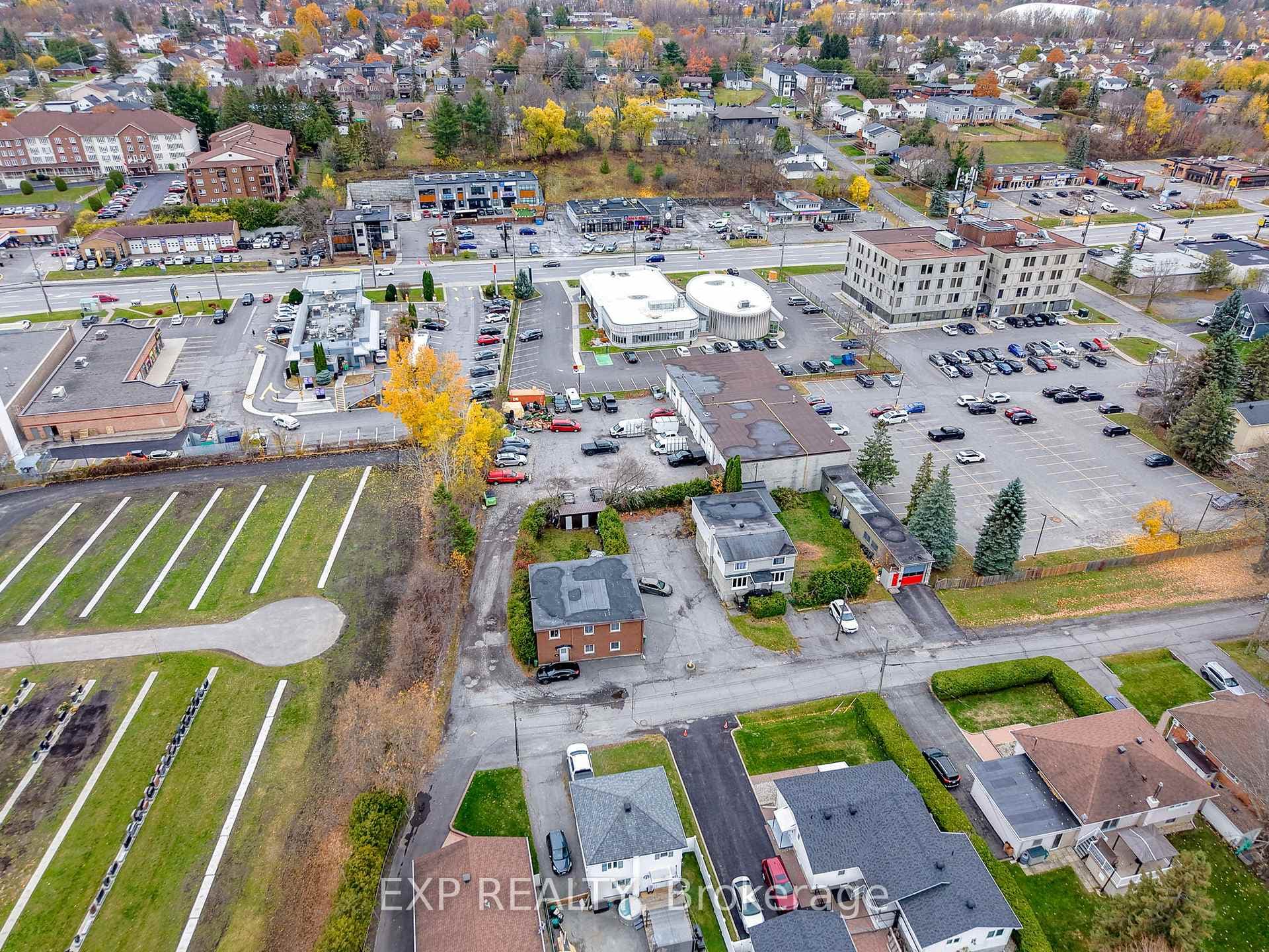 1237 1255 Cousineau Street photo 9