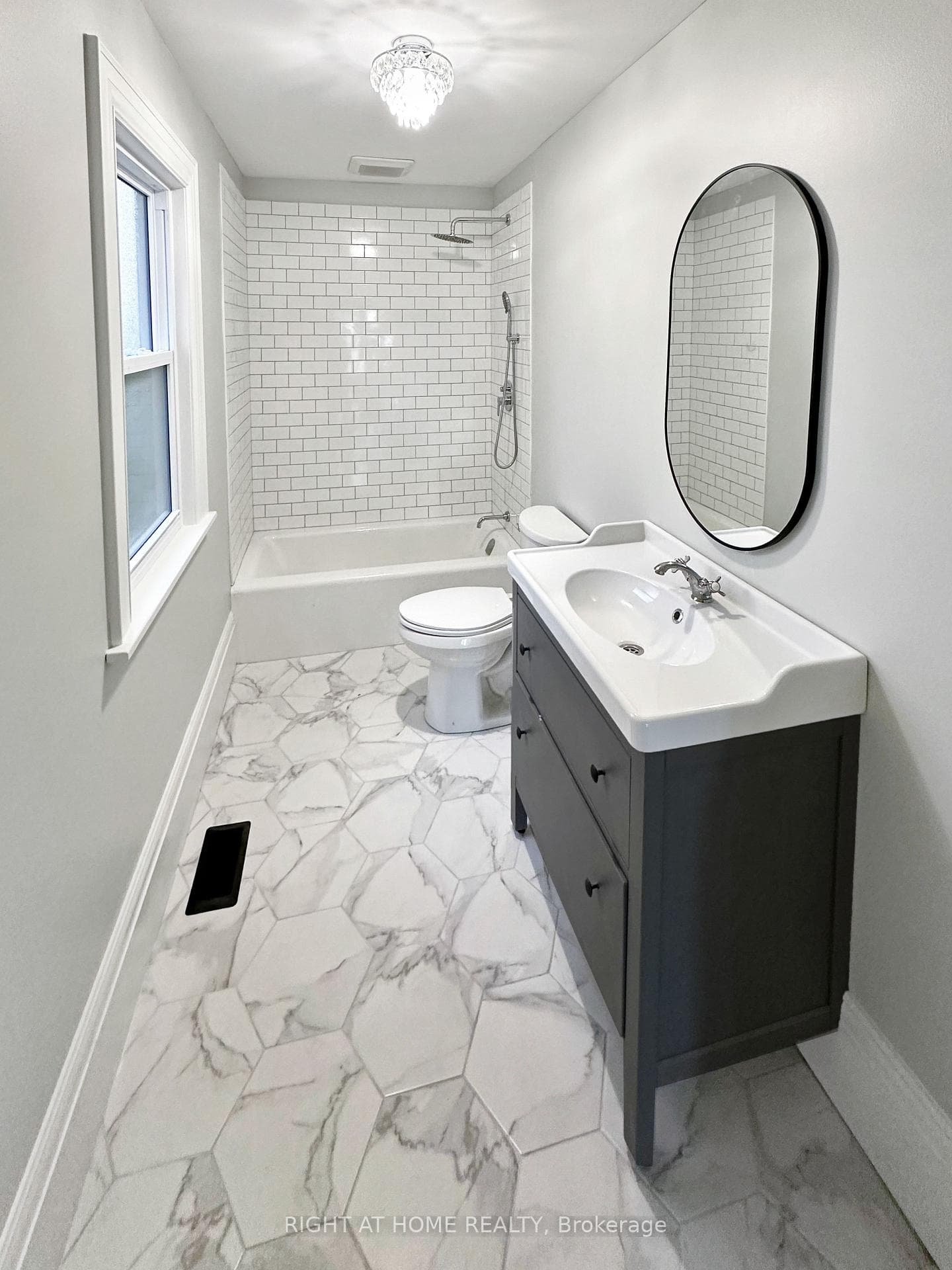 13 Wyandotte Street photo 28