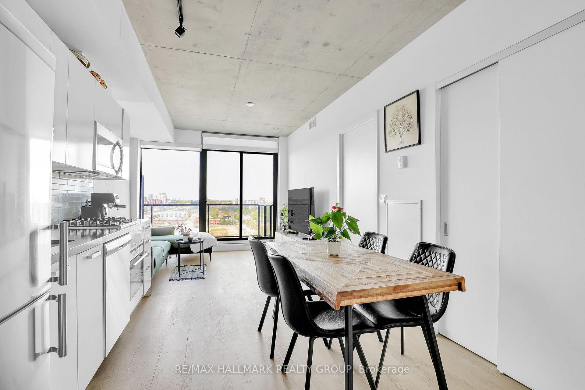 203 Catherine Street Unit 1204 photo 9