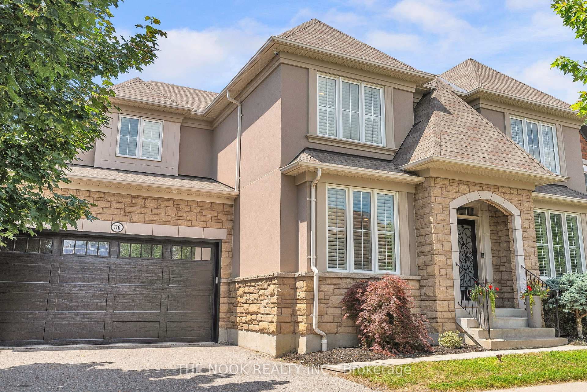 116 Gillett Drive photo 3