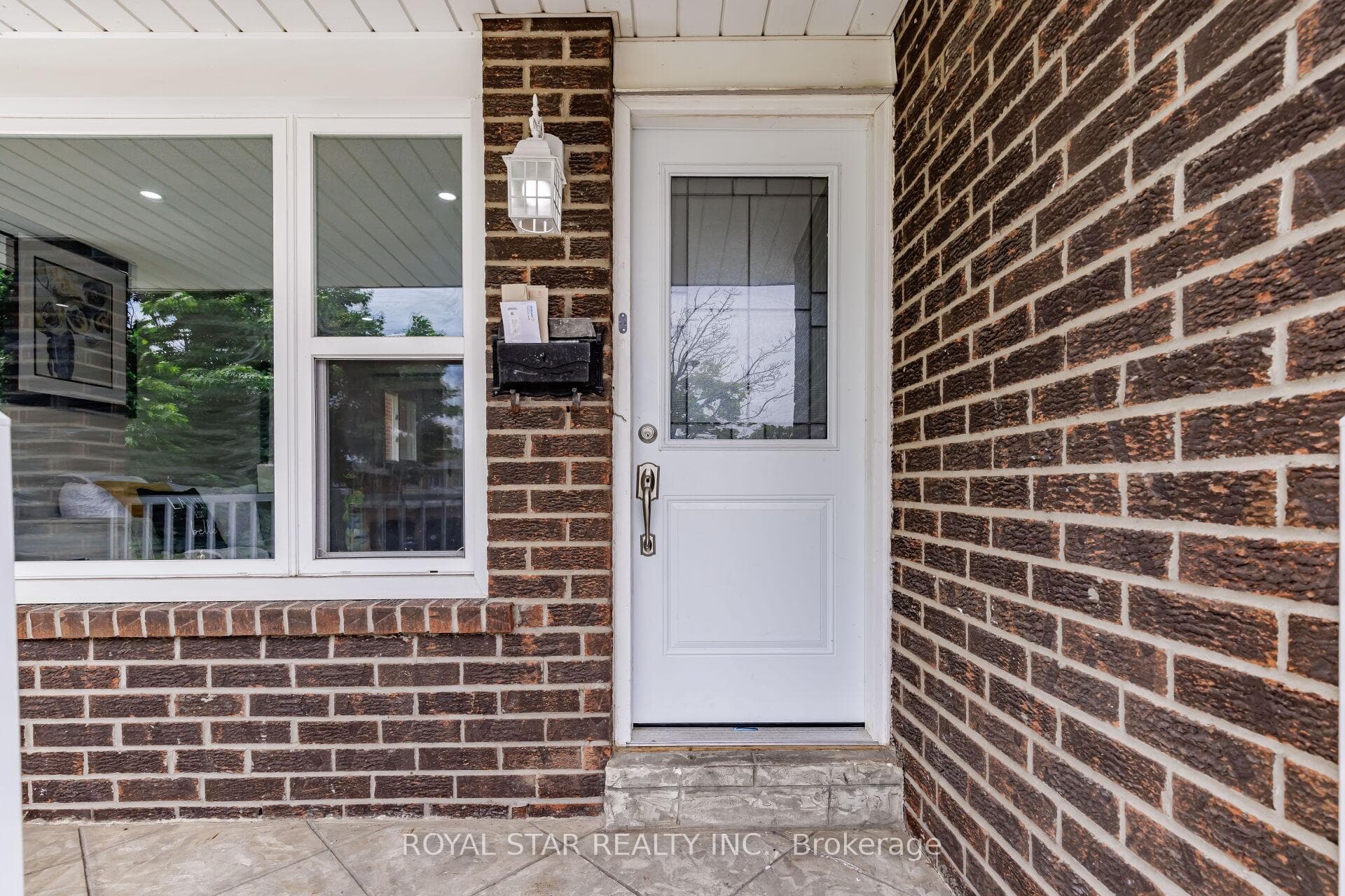 60 Braidwood Lake Road photo 3