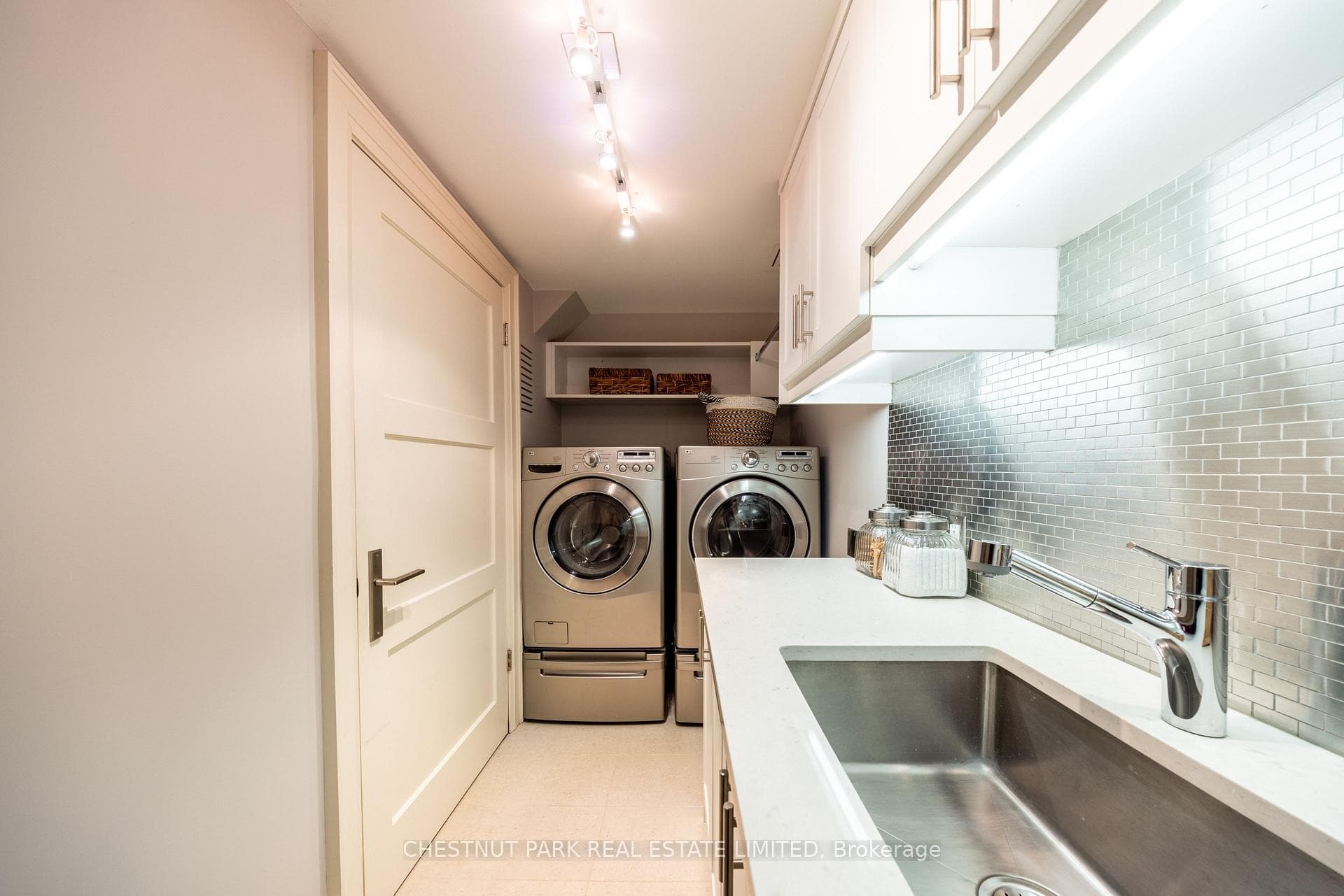 70 Summerhill Gardens photo 24