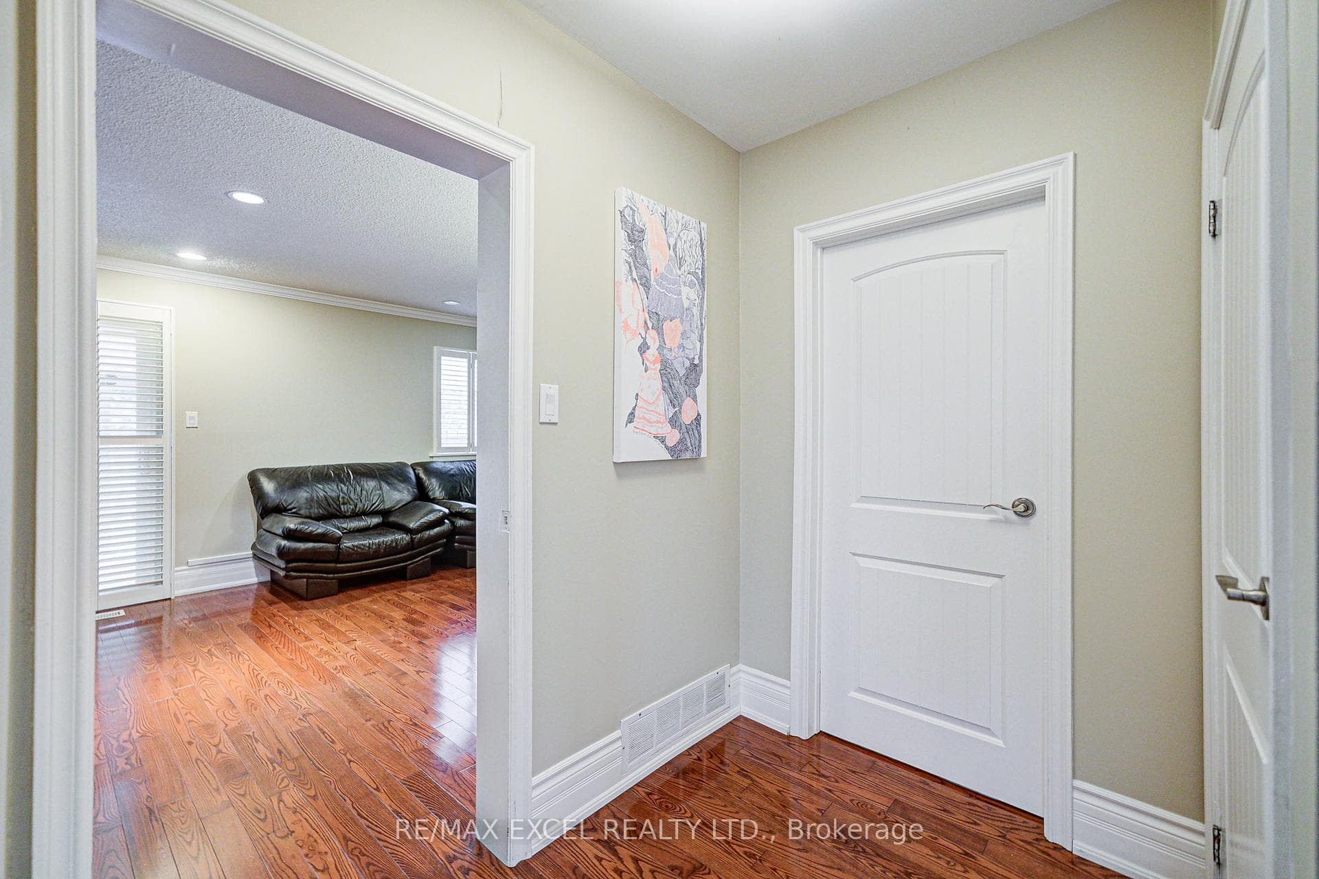 108 Babcombe Drive photo 23