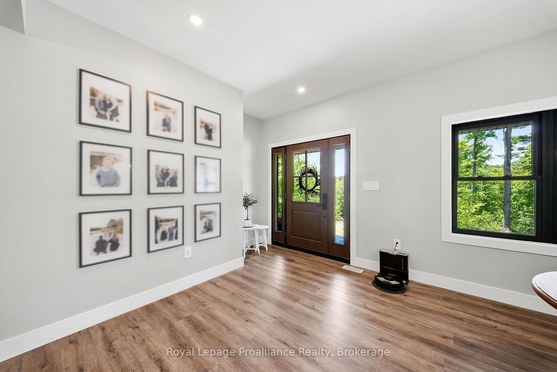 293 Douglas Road photo 7