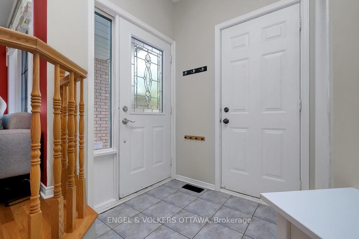 88 Kincardine Drive photo 4
