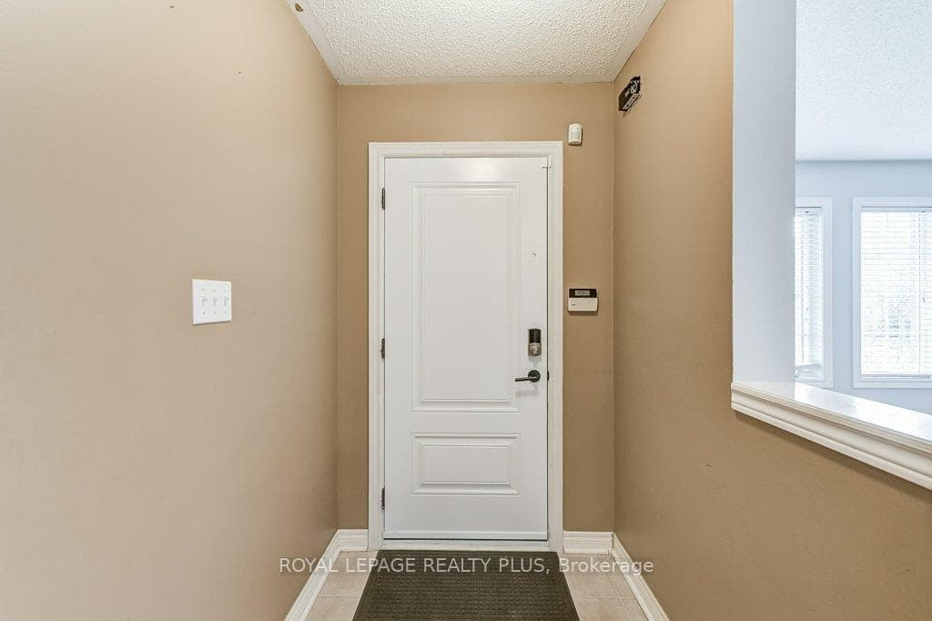 5815 Rainspring Drive photo 6