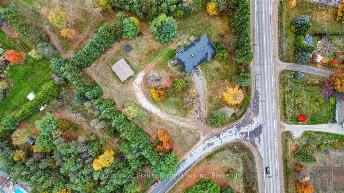 4 Maxwell Settlement Road photo 46