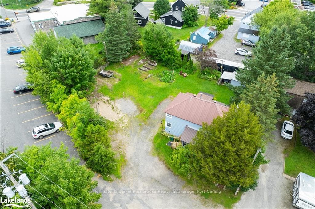 1015 MILL Street photo 6