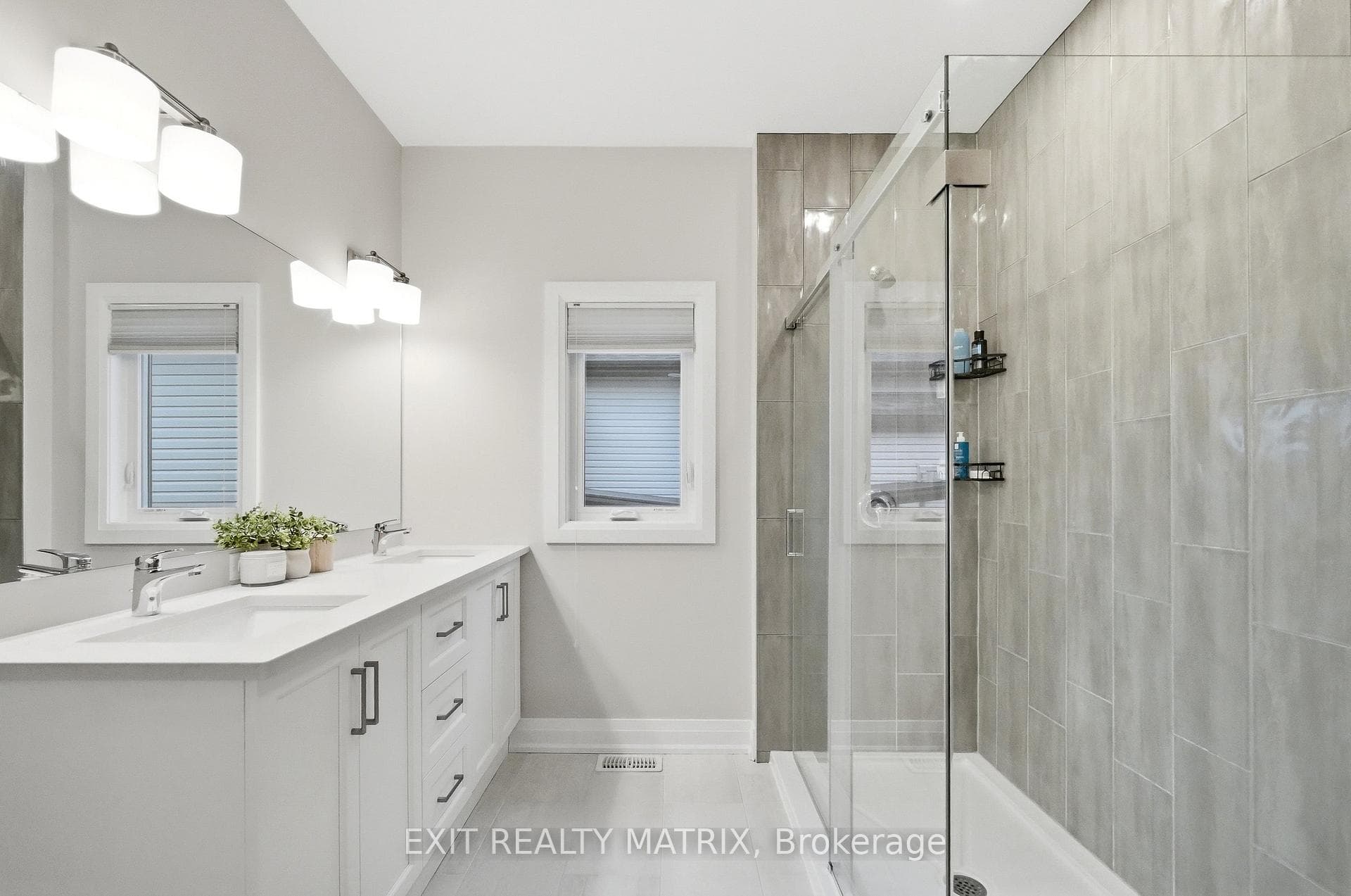 397 COLMAR Street photo 17