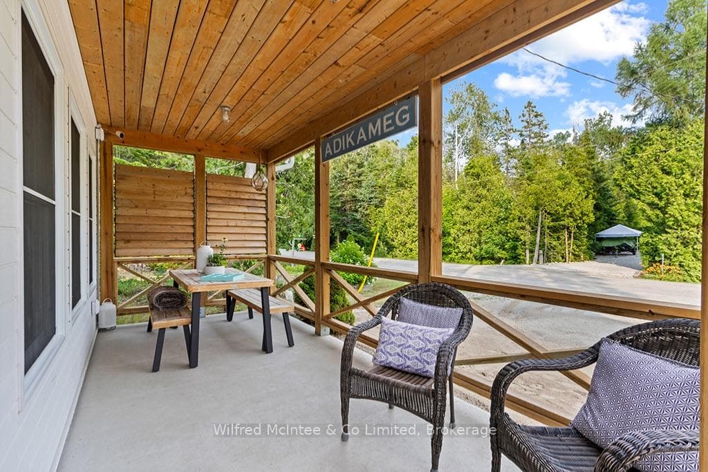 All outdoor furnishings include