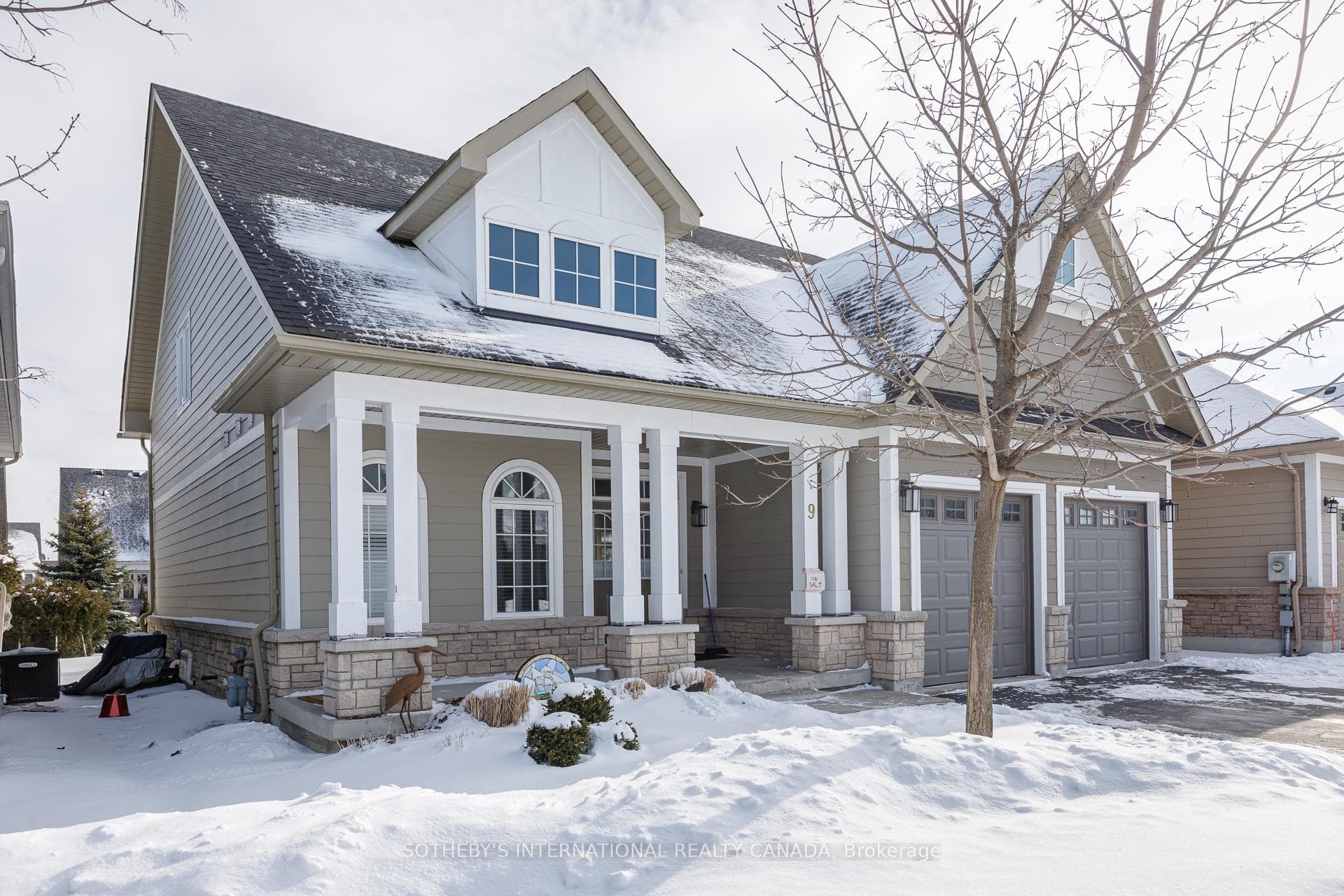 9 Waterpond Place photo 3