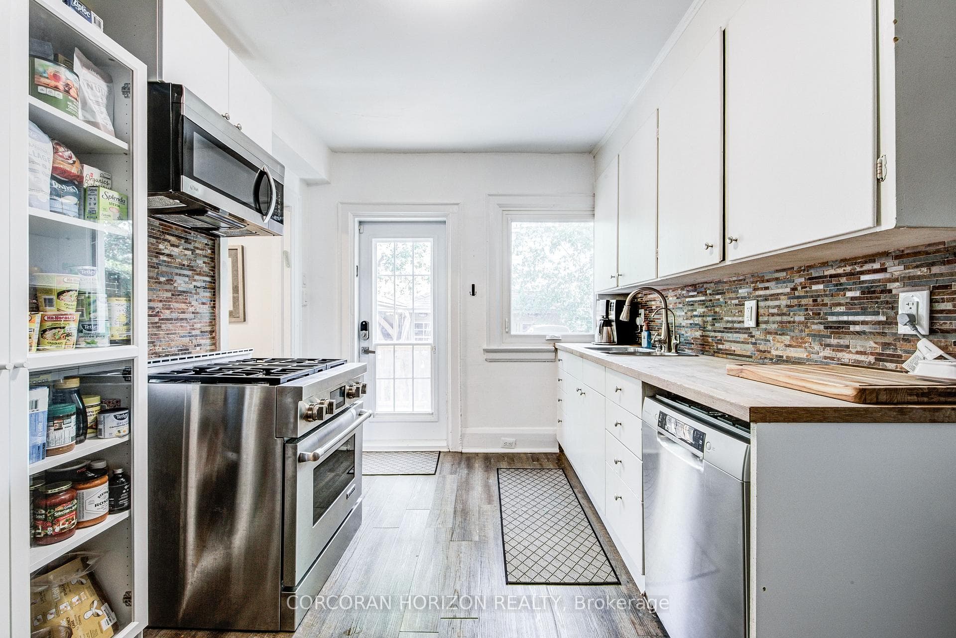 77 Montgomery Avenue photo 12
