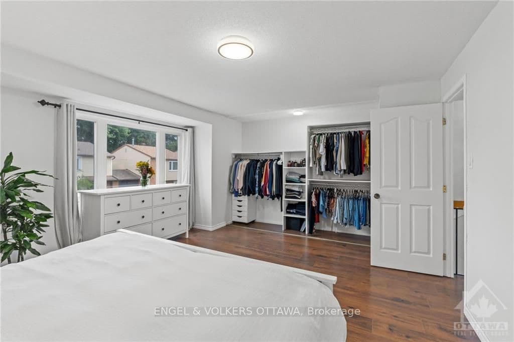 1740 LAFRANCE Drive photo 13